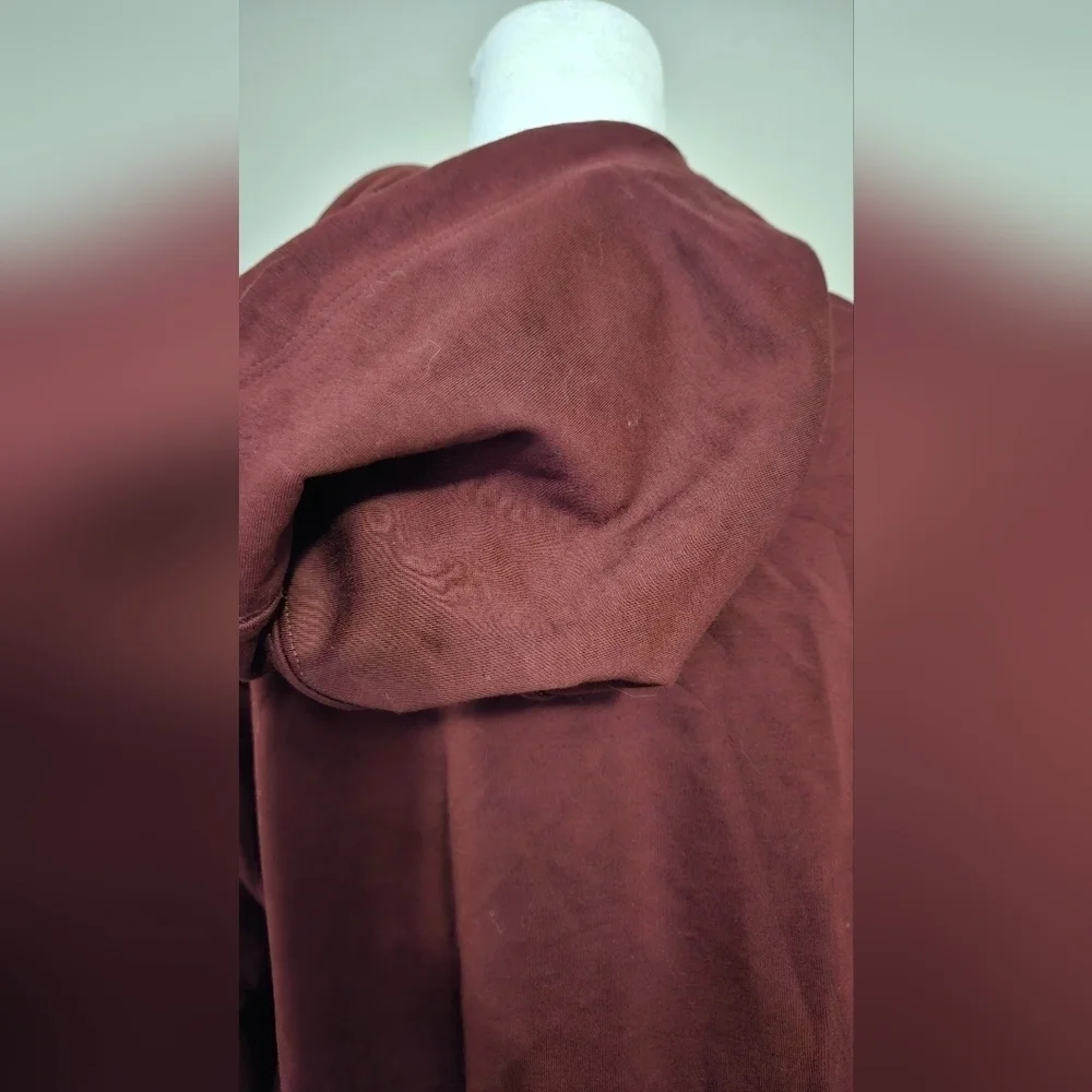 BANANA REPUBLIC Maroon moisture wicking hoodie. Size XL NWT